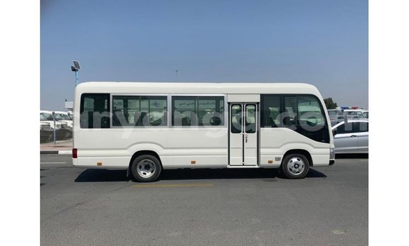 Buy Import Toyota Coaster White Car in Import - Dubai in Malawi Buy Import Toyota Coaster White Car in Import - Dubai in Malawi