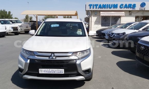 Buy Import Mitsubishi Outlander White Car in Import - Dubai in Malawi Buy Import Mitsubishi Outlander White Car in Import - Dubai in Malawi