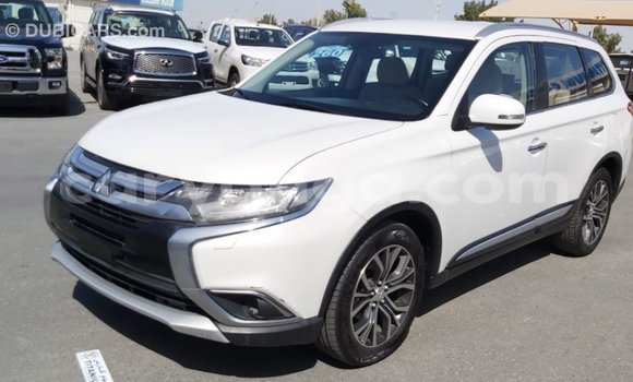 Buy Import Mitsubishi Outlander White Car in Import - Dubai in Malawi Buy Import Mitsubishi Outlander White Car in Import - Dubai in Malawi