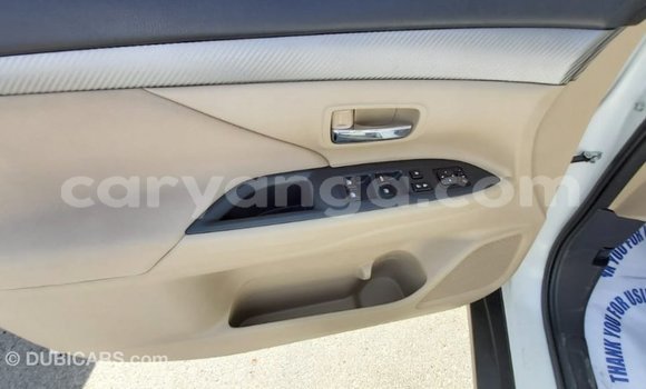 Buy Import Mitsubishi Outlander White Car in Import - Dubai in Malawi Buy Import Mitsubishi Outlander White Car in Import - Dubai in Malawi