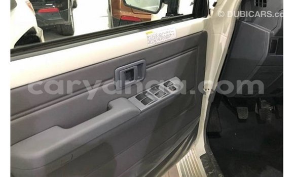 Buy Import Toyota Land Cruiser White Car in Import - Dubai in Malawi Buy Import Toyota Land Cruiser White Car in Import - Dubai in Malawi