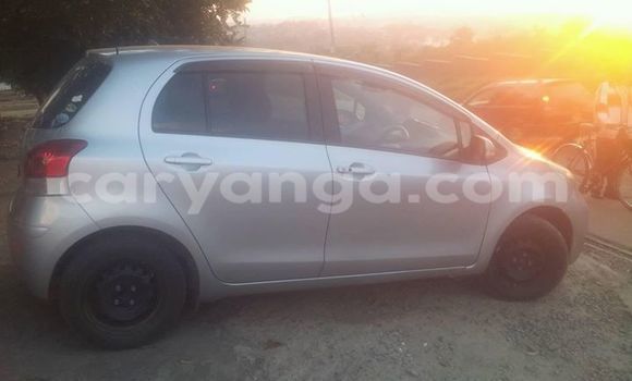 Acheter Occasion Voiture Toyota Vitz Gris à Limete, Malawi
