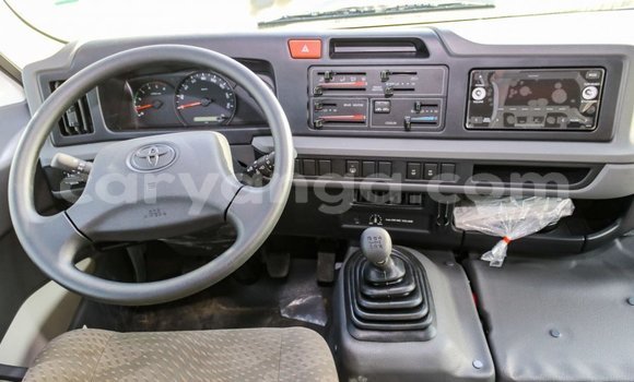 Buy Import Toyota Coaster White Car in Import - Dubai in Malawi Buy Import Toyota Coaster White Car in Import - Dubai in Malawi