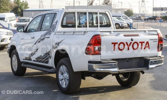 Buy Import Toyota Hilux White Car in Import - Dubai in Malawi Buy Import Toyota Hilux White Car in Import - Dubai in Malawi