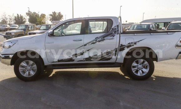 Buy Import Toyota Hilux White Car in Import - Dubai in Malawi Buy Import Toyota Hilux White Car in Import - Dubai in Malawi