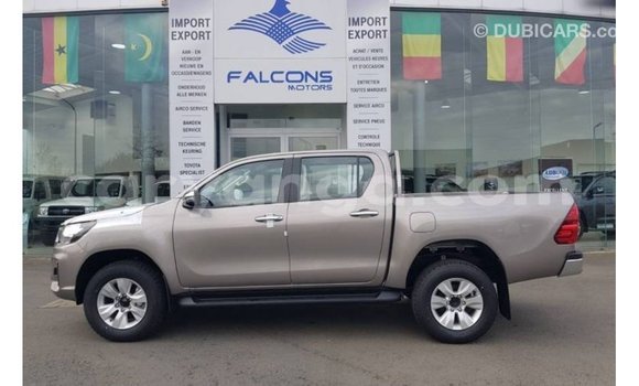 Buy Import Toyota Hilux Brown Car in Import - Dubai in Malawi Buy Import Toyota Hilux Brown Car in Import - Dubai in Malawi