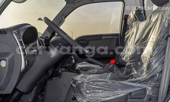 Buy Import Kia Carens White Car in Import - Dubai in Malawi Buy Import Kia Carens White Car in Import - Dubai in Malawi