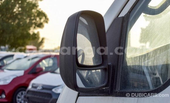 Buy Import Kia Carens White Car in Import - Dubai in Malawi Buy Import Kia Carens White Car in Import - Dubai in Malawi