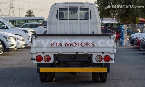 Buy Import Kia Carens White Car in Import - Dubai in Malawi Buy Import Kia Carens White Car in Import - Dubai in Malawi