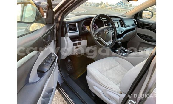 Nunua Imported Toyota Highlander Other Gari ndani ya Import - Dubai nchini Malawi Nunua Imported Toyota Highlander Other Gari ndani ya Import - Dubai nchini Malawi