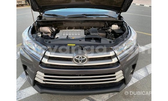 Nunua Imported Toyota Highlander Other Gari ndani ya Import - Dubai nchini Malawi Nunua Imported Toyota Highlander Other Gari ndani ya Import - Dubai nchini Malawi