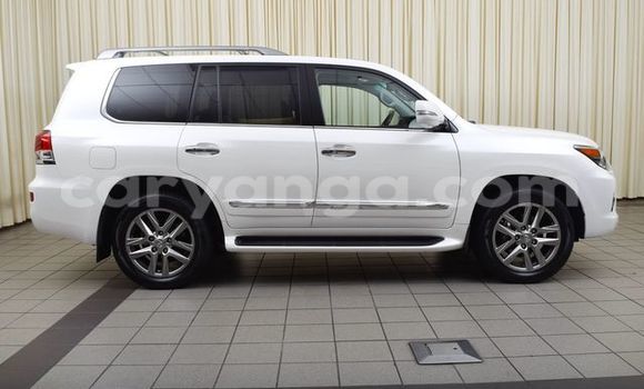 Buy Used Lexus LX White Car in Kasungu in Malawi