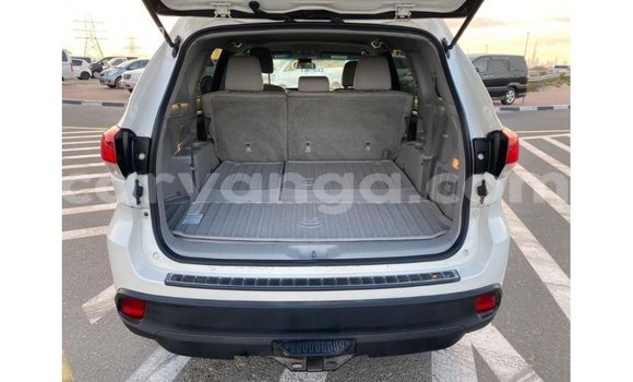 Nunua Imported Toyota Highlander White Gari ndani ya Import - Dubai nchini Malawi Nunua Imported Toyota Highlander White Gari ndani ya Import - Dubai nchini Malawi