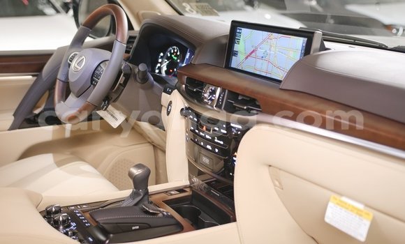 Buy New Lexus LX 570 White Car in Chilumba in Karonga Buy New Lexus LX 570 White Car in Chilumba in Karonga