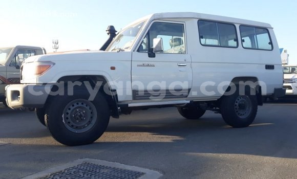 Buy Import Toyota Land Cruiser White Car in Import - Dubai in Malawi Buy Import Toyota Land Cruiser White Car in Import - Dubai in Malawi