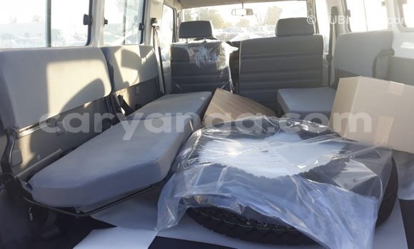Buy Import Toyota Land Cruiser White Car in Import - Dubai in Malawi Buy Import Toyota Land Cruiser White Car in Import - Dubai in Malawi