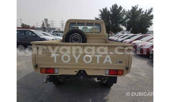 Buy Import Toyota Land Cruiser Beige Car in Import - Dubai in Malawi Buy Import Toyota Land Cruiser Beige Car in Import - Dubai in Malawi