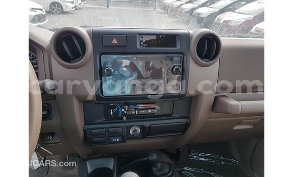 Buy Import Toyota Land Cruiser Beige Car in Import - Dubai in Malawi Buy Import Toyota Land Cruiser Beige Car in Import - Dubai in Malawi