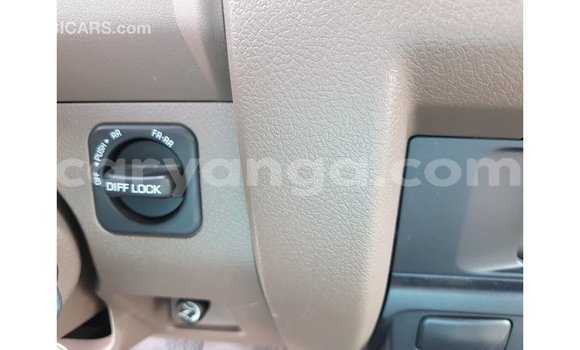 Buy Import Toyota Land Cruiser Beige Car in Import - Dubai in Malawi Buy Import Toyota Land Cruiser Beige Car in Import - Dubai in Malawi