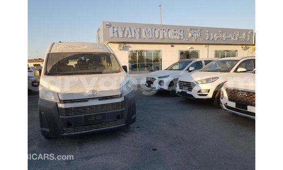 Buy Import Toyota Hiace White Car in Import - Dubai in Malawi Buy Import Toyota Hiace White Car in Import - Dubai in Malawi