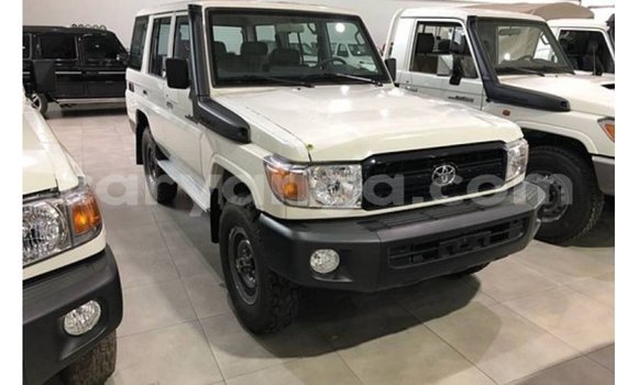 Buy Import Toyota Land Cruiser White Car in Import - Dubai in Malawi Buy Import Toyota Land Cruiser White Car in Import - Dubai in Malawi