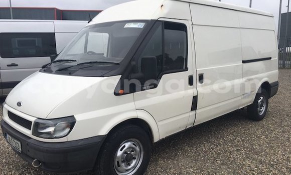 Buy Used Ford E-Series Van White Car in Lilongwe in Malawi Buy Used Ford E-Series Van White Car in Lilongwe in Malawi