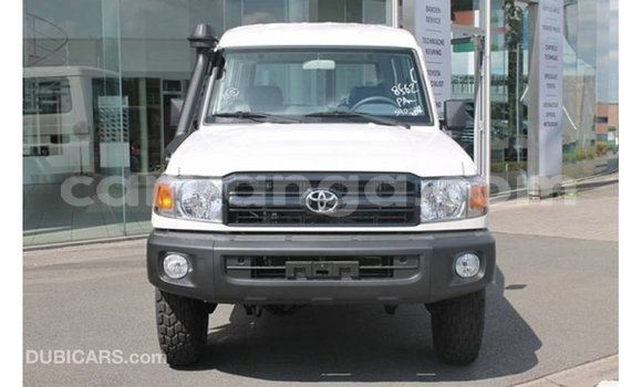 Acheter Import Voiture Toyota Land Cruiser Blanc à Import - Dubai, Malawi Acheter Import Voiture Toyota Land Cruiser Blanc à Import - Dubai, Malawi