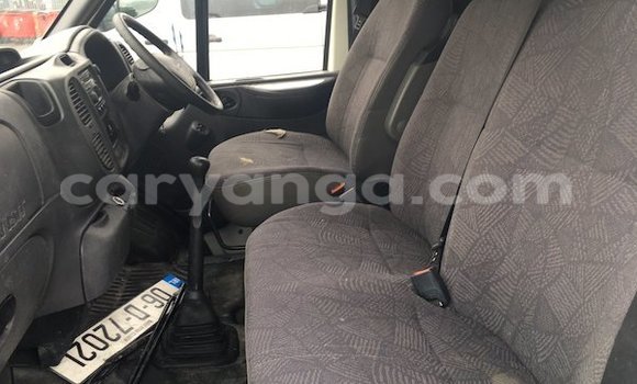 Buy Used Ford E–Series Van White Car in Lilongwe in Malawi Buy Used Ford E–Series Van White Car in Lilongwe in Malawi
