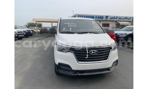 Buy Import Hyundai Cargo White Car in Import - Dubai in Malawi Buy Import Hyundai Cargo White Car in Import - Dubai in Malawi