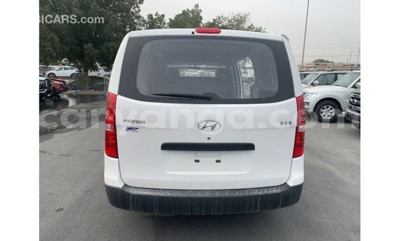 Buy Import Hyundai Cargo White Car in Import - Dubai in Malawi Buy Import Hyundai Cargo White Car in Import - Dubai in Malawi