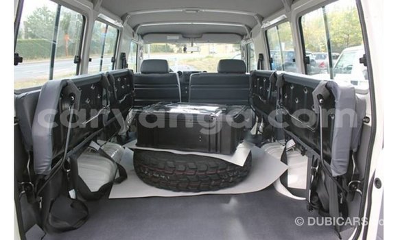 Buy Import Toyota Land Cruiser White Car in Import - Dubai in Malawi Buy Import Toyota Land Cruiser White Car in Import - Dubai in Malawi