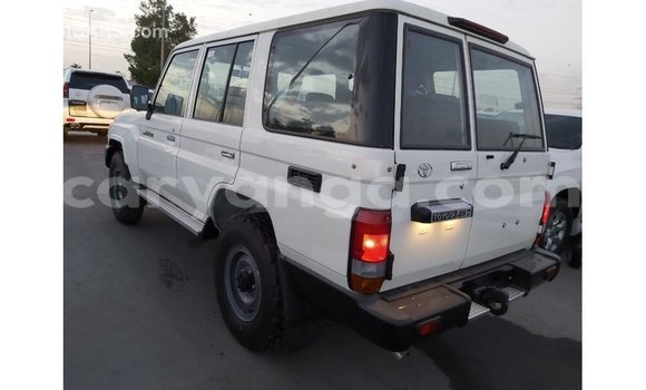 Buy Import Toyota Land Cruiser White Car in Import - Dubai in Malawi Buy Import Toyota Land Cruiser White Car in Import - Dubai in Malawi