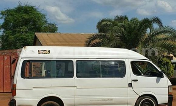 Buy Used Toyota Hiace White Car in Lilongwe in Malawi Buy Used Toyota Hiace White Car in Lilongwe in Malawi