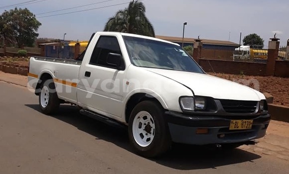 Buy Used Isuzu KB White Car in Lilongwe in Malawi