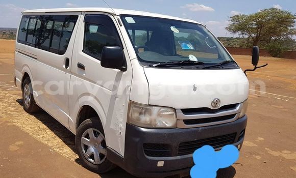 Buy Used Toyota Hiace White Car in Lilongwe in Malawi Buy Used Toyota Hiace White Car in Lilongwe in Malawi