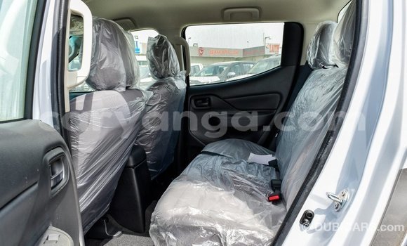 Buy Import Mitsubishi L200 White Car in Import - Dubai in Malawi Buy Import Mitsubishi L200 White Car in Import - Dubai in Malawi