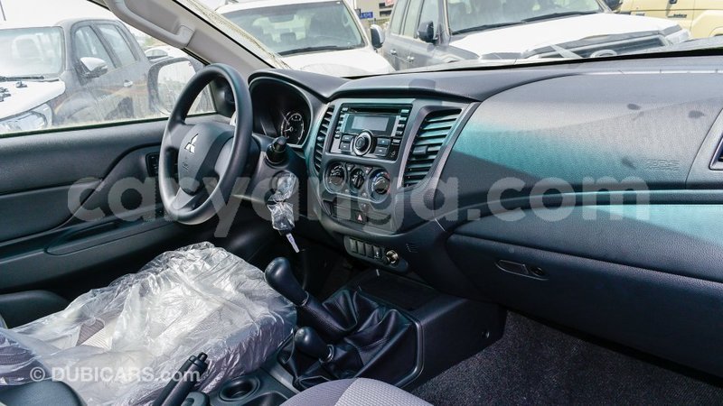 Big with watermark mitsubishi l200 malawi import dubai 7881