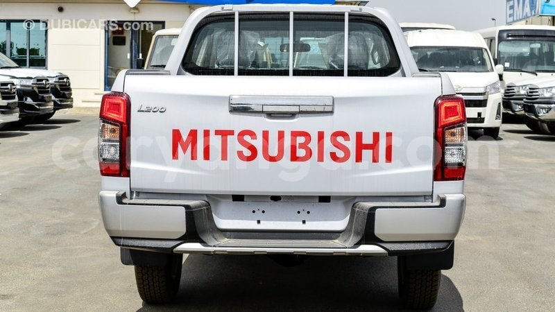 Big with watermark mitsubishi l200 malawi import dubai 7881
