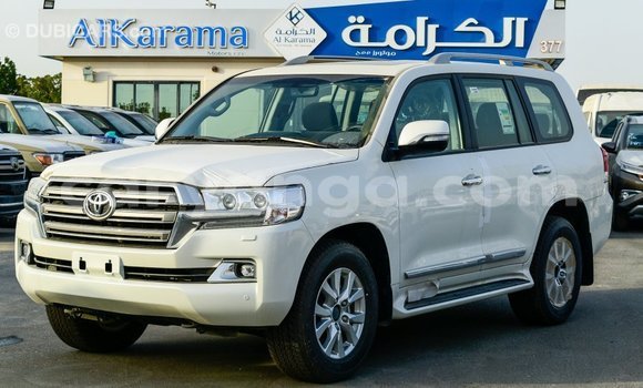 Buy Import Toyota Land Cruiser White Car in Import - Dubai in Malawi Buy Import Toyota Land Cruiser White Car in Import - Dubai in Malawi