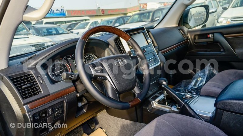 Big with watermark toyota land cruiser malawi import dubai 7882