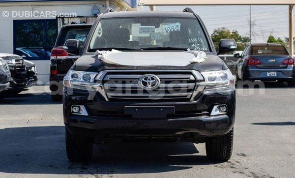 Acheter Import Voiture Toyota Land Cruiser Noir à Import - Dubai, Malawi Acheter Import Voiture Toyota Land Cruiser Noir à Import - Dubai, Malawi