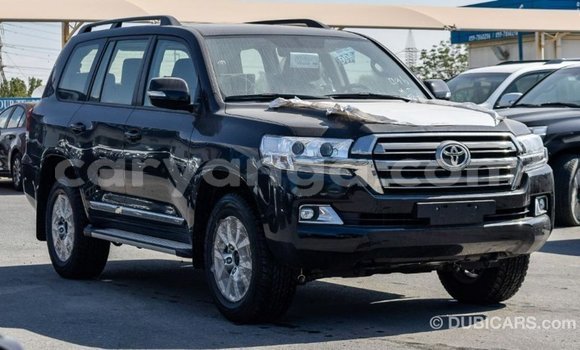 Acheter Import Voiture Toyota Land Cruiser Noir à Import - Dubai, Malawi Acheter Import Voiture Toyota Land Cruiser Noir à Import - Dubai, Malawi