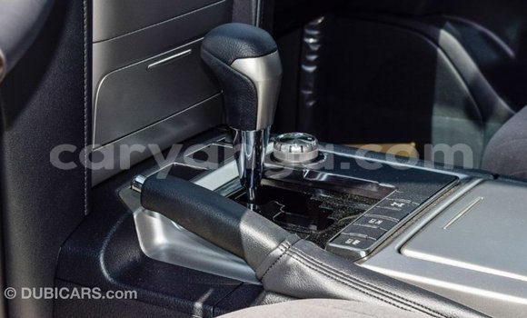 Acheter Import Voiture Toyota Land Cruiser Noir à Import - Dubai, Malawi Acheter Import Voiture Toyota Land Cruiser Noir à Import - Dubai, Malawi
