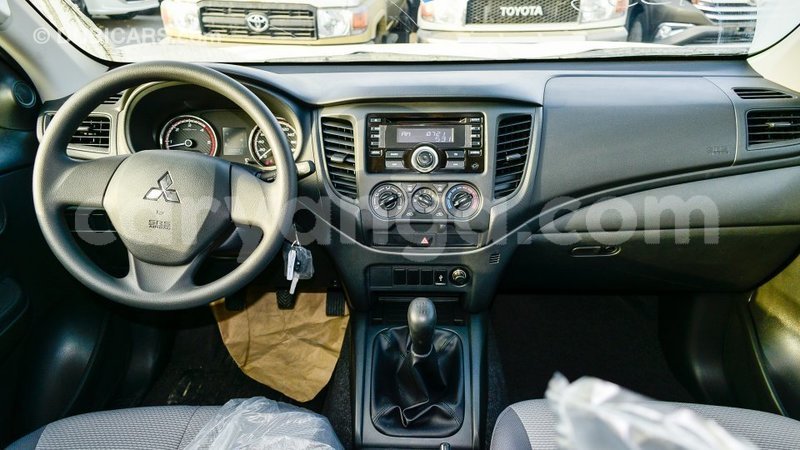 Big with watermark mitsubishi l200 malawi import dubai 7891