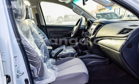 Buy Import Mitsubishi L200 White Car in Import - Dubai in Malawi Buy Import Mitsubishi L200 White Car in Import - Dubai in Malawi