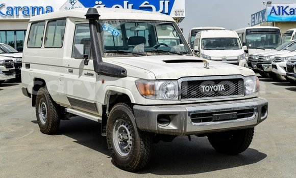 Buy Import Toyota Land Cruiser White Car in Import - Dubai in Malawi Buy Import Toyota Land Cruiser White Car in Import - Dubai in Malawi
