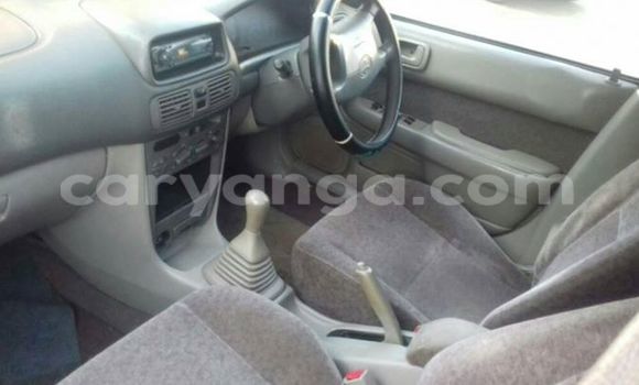 Nunua Ilio tumika Toyota Corolla White Gari ndani ya Limete nchini Malawi Nunua Ilio tumika Toyota Corolla White Gari ndani ya Limete nchini Malawi