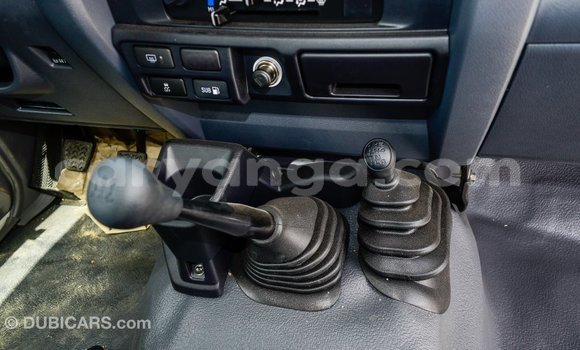 Buy Import Toyota Land Cruiser White Car in Import - Dubai in Malawi Buy Import Toyota Land Cruiser White Car in Import - Dubai in Malawi