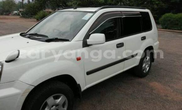 Nunua Ilio tumika Nissan X–Trail White Gari ndani ya Limete nchini Malawi Nunua Ilio tumika Nissan X–Trail White Gari ndani ya Limete nchini Malawi