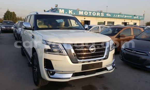 Acheter Import Voiture Nissan Patrol Blanc à Import - Dubai, Malawi Acheter Import Voiture Nissan Patrol Blanc à Import - Dubai, Malawi